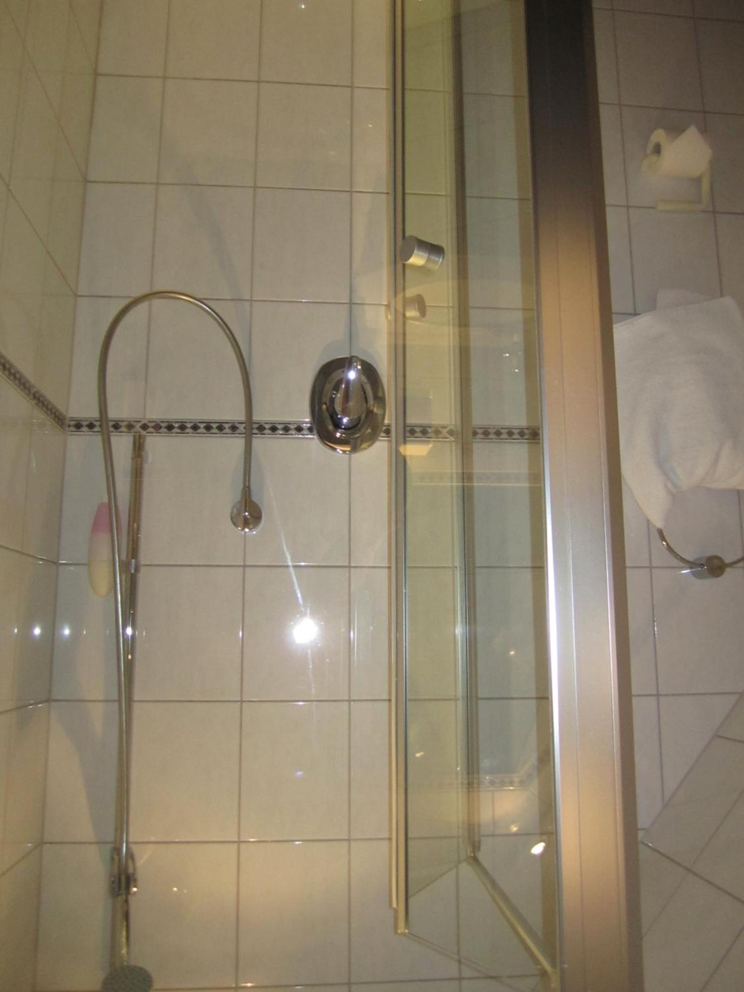 Der Patrizierhof - Weingut Gasthof Hotel - Familie Grebner Grosslangheim 部屋 写真