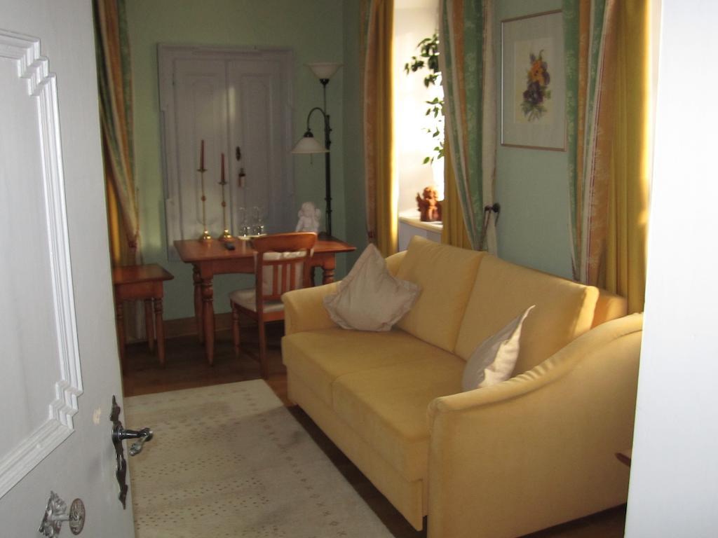 Der Patrizierhof - Weingut Gasthof Hotel - Familie Grebner Grosslangheim 部屋 写真