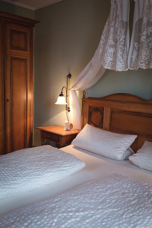 Der Patrizierhof - Weingut Gasthof Hotel - Familie Grebner Grosslangheim エクステリア 写真